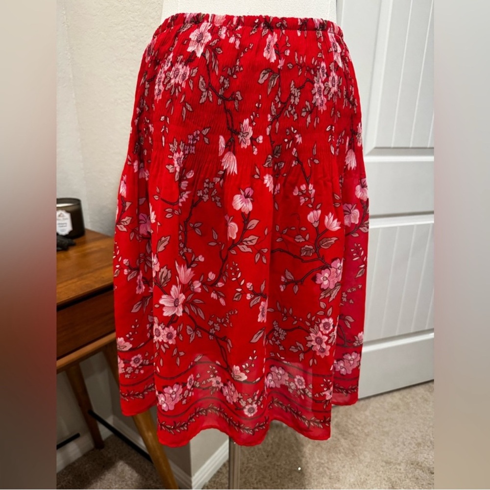 ❣️3 for $35 🛍️ Max Studio Red A-Line Skirt with Vibrant Flair